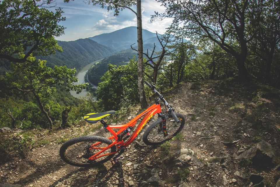 E-bike požičovňa