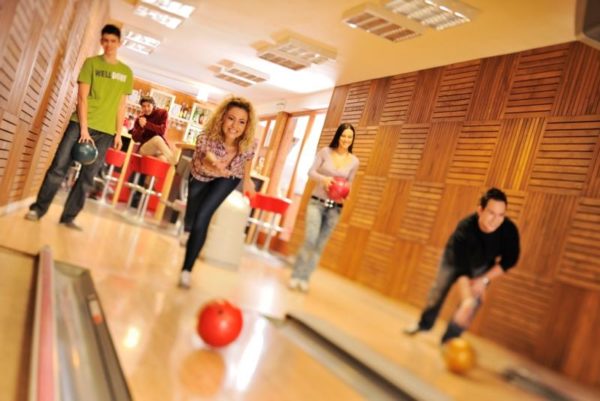 Bowling v hoteli Mikulášska chata