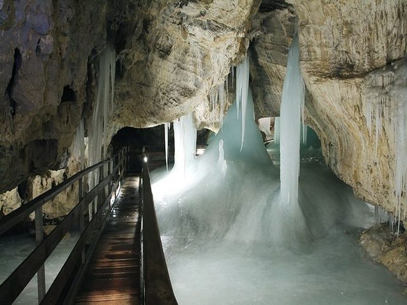 Náučný chodník k ľadovej jaskyni